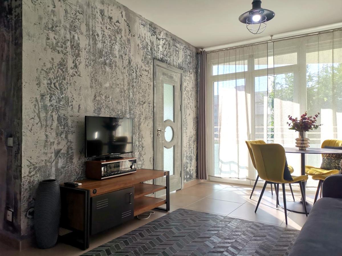 Caraway Apartment Oradea Zewnętrze zdjęcie