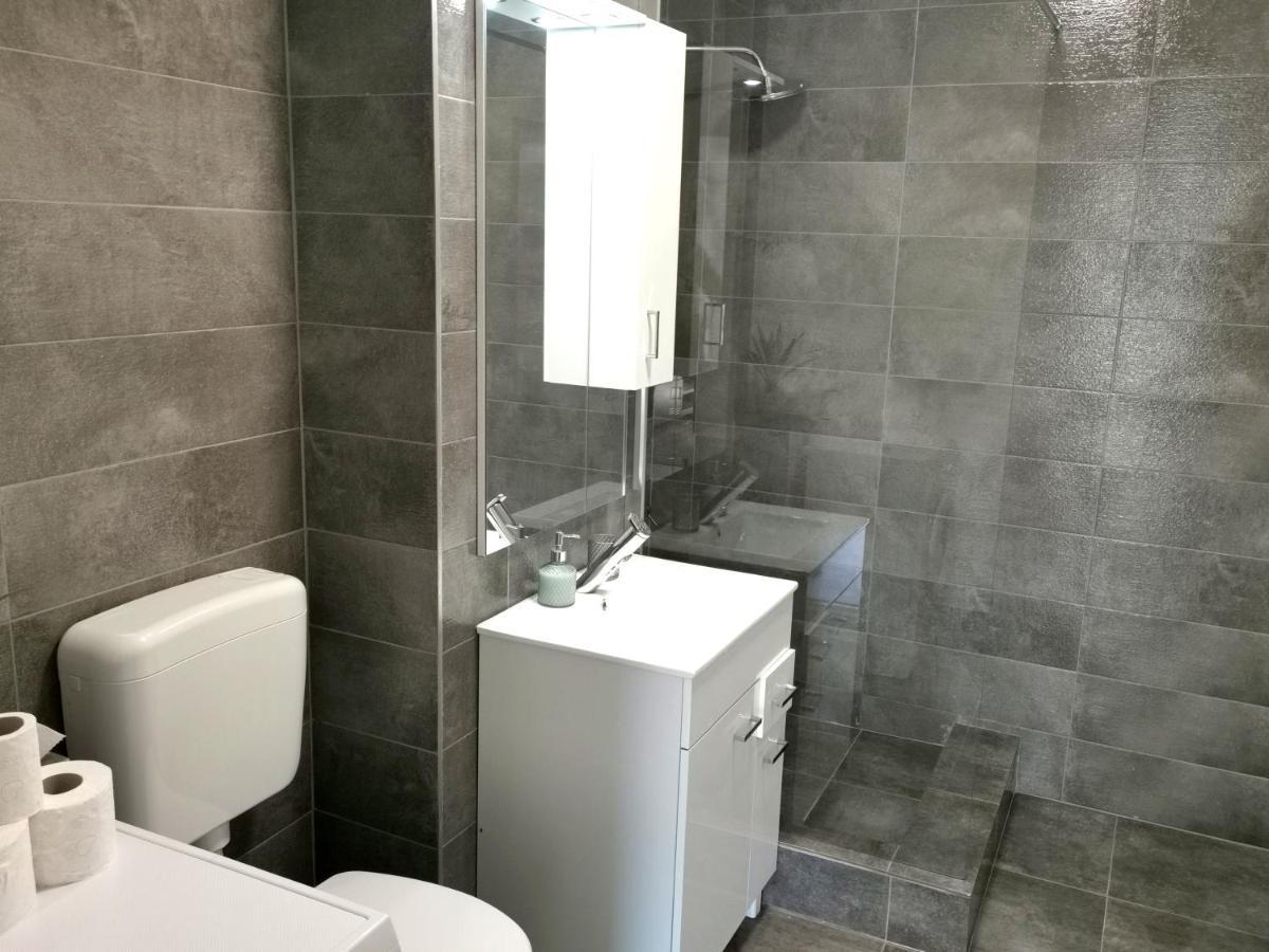 Caraway Apartment Oradea Zewnętrze zdjęcie